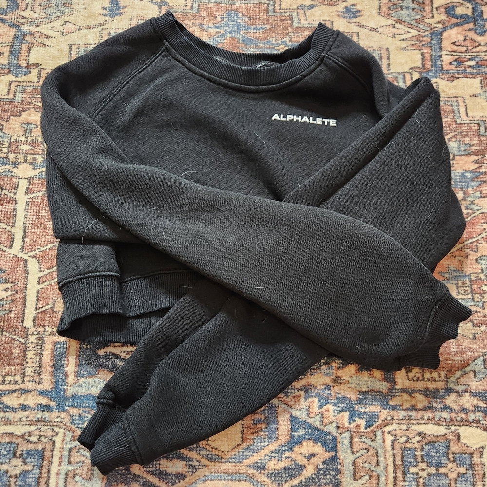 Alphalete cropped sweatshirt, black xs